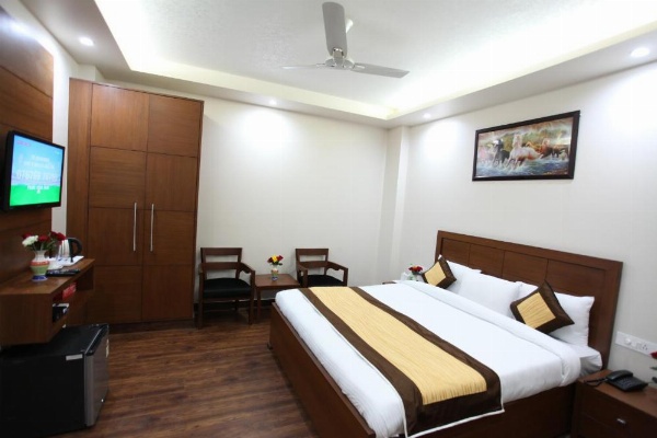 Hotel HC Grand near Indraprastha Apollo Hospital image 7